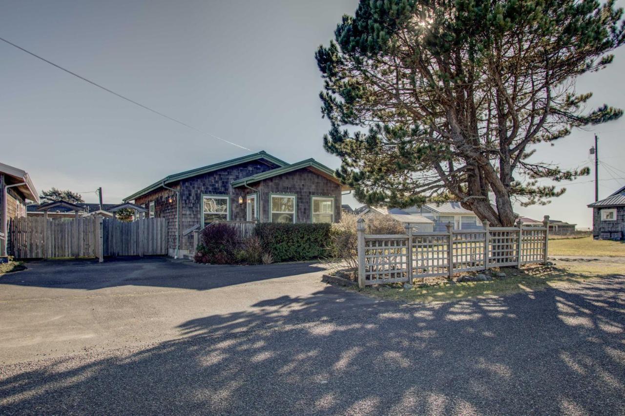 Chic Summer House Cottage Walk To Ocean! パシフィックビーチ エクステリア 写真